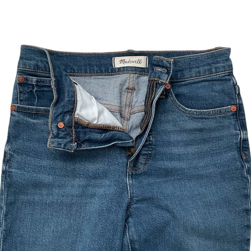 Madewell medium wash Perfect Vintage Jean
size 25